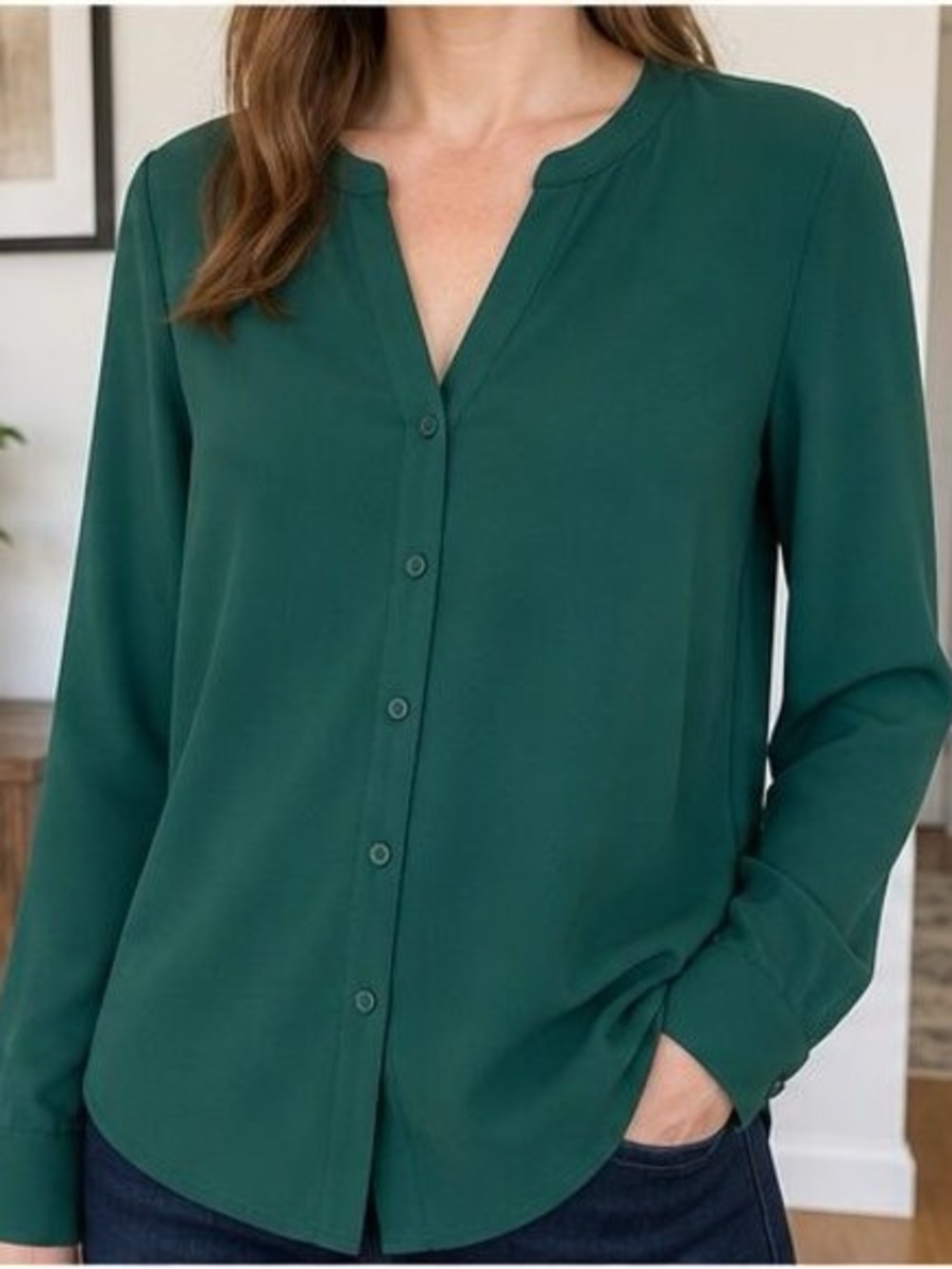 Classic Emerald Green Women's Button-Front Blouse - Picture 2 of 6